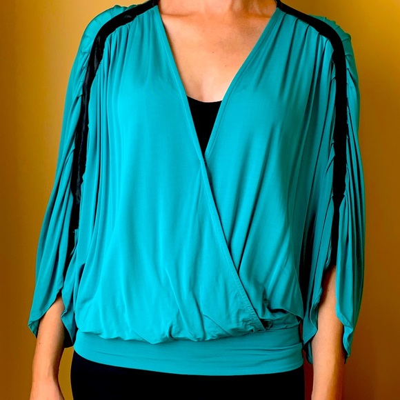 Marciano Aqua flowy top - Picture 3 of 9